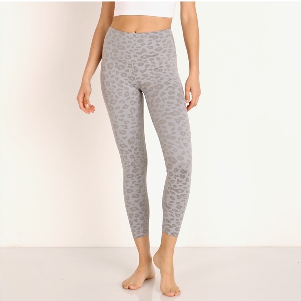 Beyond Yoga Light Gray Animal Print Leggings